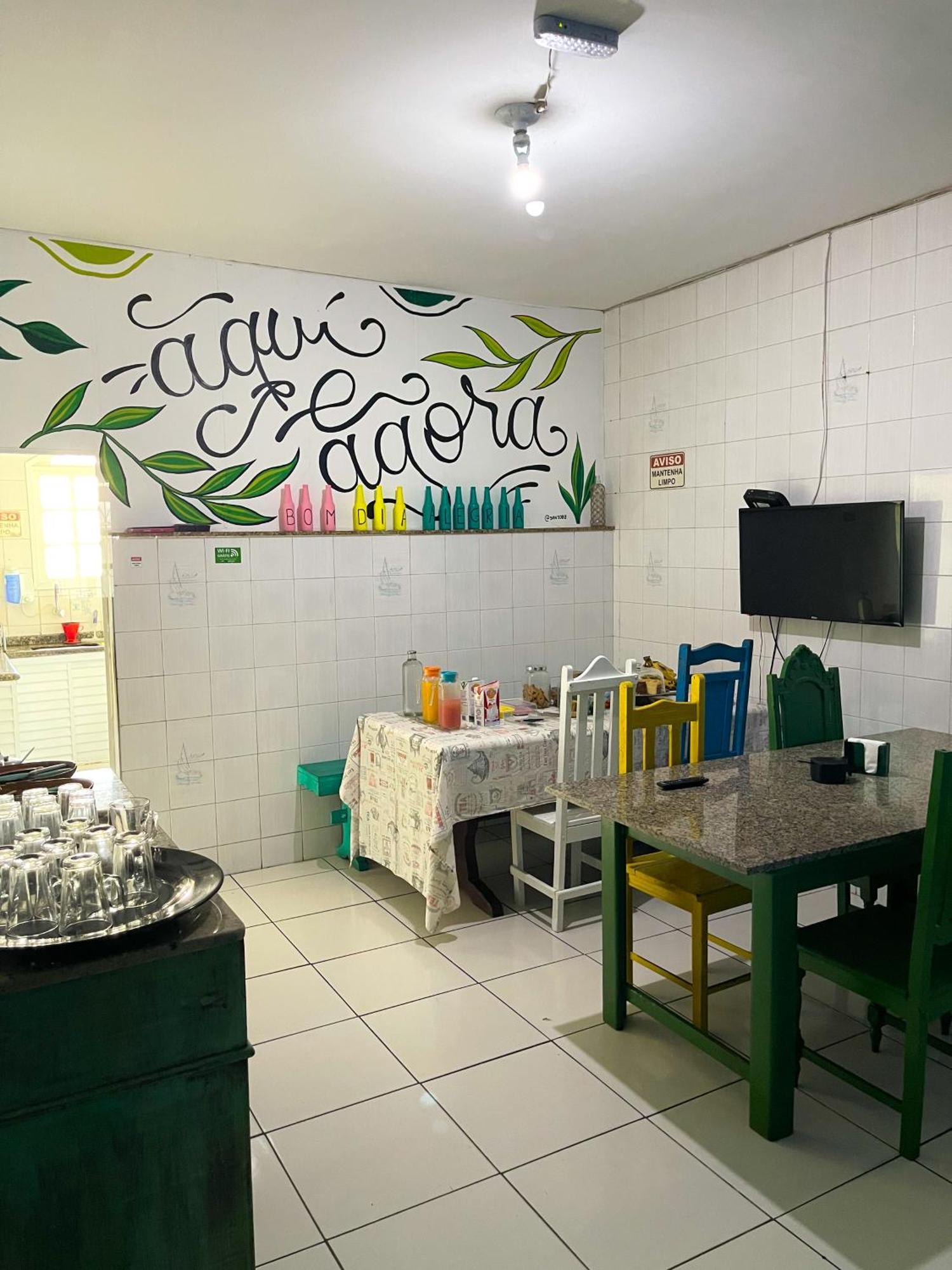 Onca Da Praia Hostel วิตอเรีย ภายนอก รูปภาพ
