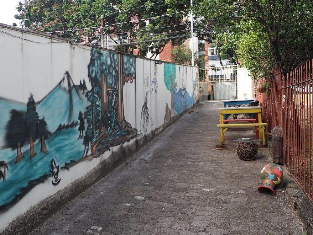 Onca Da Praia Hostel วิตอเรีย ภายนอก รูปภาพ